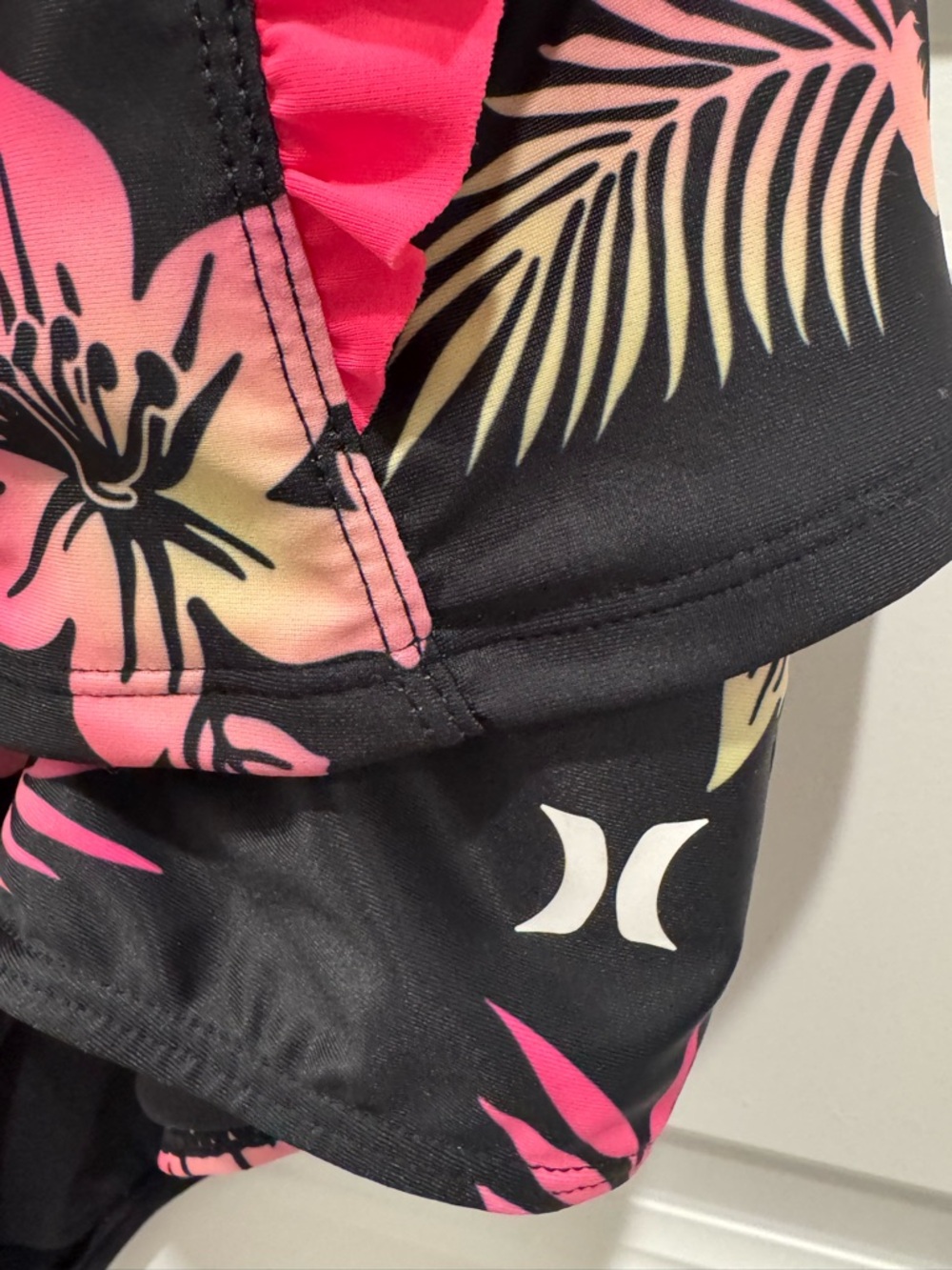 Hurley Girls Swim XXL 18-20 Black Floral Tankini with Pink Side Ruffles - Picture 7 of 11